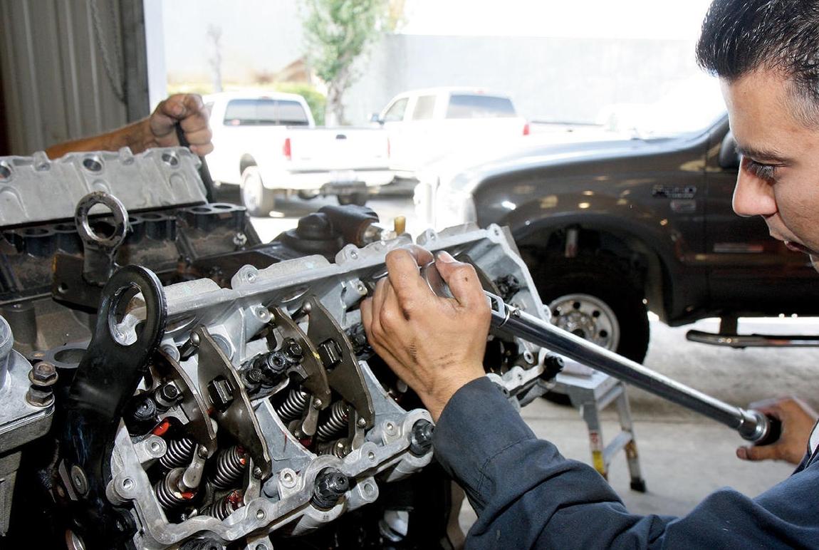 Engine Overhaul: Top Signs That It’s About Time!